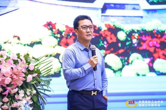 陜西賽輪輪胎銷售有限公司執(zhí)行董事、陜西富進輪胎橡膠（集團）有限公司董事長孫一平