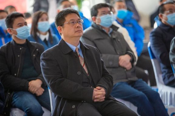 荊門市人民政府黨組成員、副市長(zhǎng)雷華
