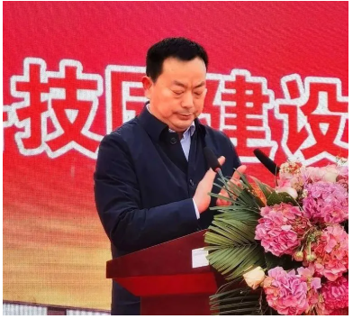 江昕輪胎以掀起第三次輪胎革命為使命，建成全國(guó)免充氣輪胎產(chǎn)業(yè)園項(xiàng)目。