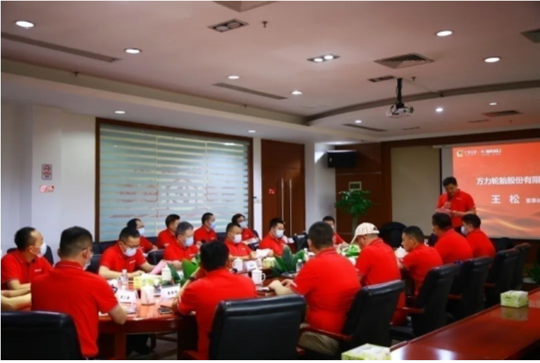 圖:2022年客戶營(yíng)銷委員會(huì)第一次峰會(huì) 圖:2022年客戶營(yíng)銷委員會(huì)第一次峰會(huì)