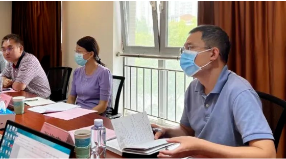 石化化工處在不到一個(gè)月的時(shí)間內(nèi)連續(xù)收到中橡協(xié)兩份報(bào)告，一直從職能角度進(jìn)行研究，并與相關(guān)司局進(jìn)行溝通，開展了有關(guān)工作。