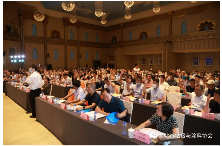 大會(huì)聽取并審議通過了第八屆理事會(huì)工作報(bào)告、財(cái)務(wù)報(bào)告、協(xié)會(huì)章程修改草案、大會(huì)選舉辦法、第九屆理事會(huì)候選人名單、監(jiān)事名單以及總監(jiān)票人、監(jiān)票人名單。