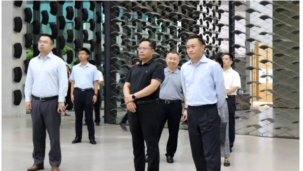 山東工商聯(lián)副主席一行到訪華勤橡膠工業(yè)集團