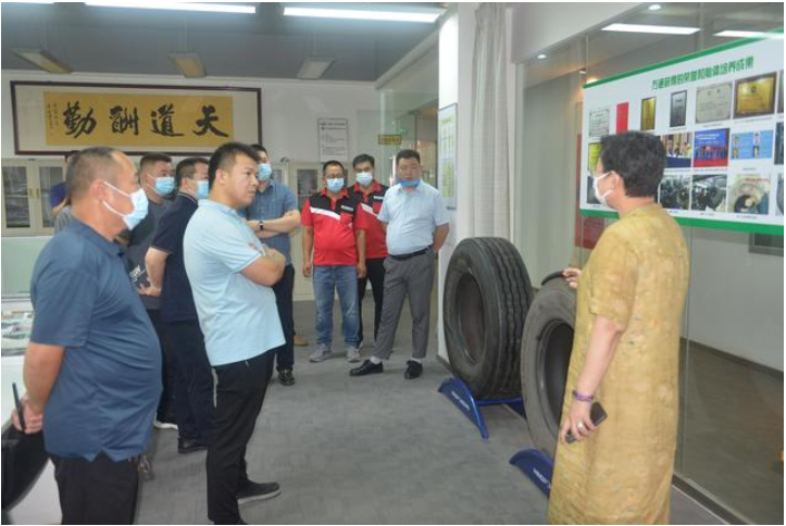 走，到鄭州萬通汽車輪胎“取經”