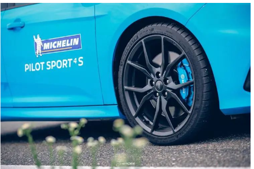2016年，這家公司推出Pilot Sport EV2輪胎。