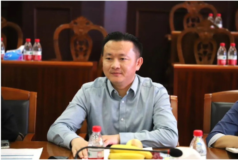 　龔會長還提到，廣州市產(chǎn)業(yè)招商投資促進會旨在優(yōu)化營商環(huán)境，積極推動黨、政府、工信領(lǐng)域重要行業(yè)組織及龍頭企業(yè)之間的互助合作，今后市產(chǎn)促會將與集泰股份進一步加強聯(lián)動，建立會企交流合作常態(tài)化機制。