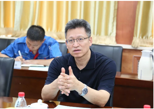 莊毅肯定了北橡院多年來在橡膠后加工應(yīng)用領(lǐng)域?qū)χ惺拈L期支持和取得的研究成績。