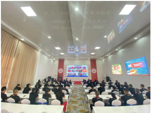 青島啟航輪胎召開總結(jié)大會