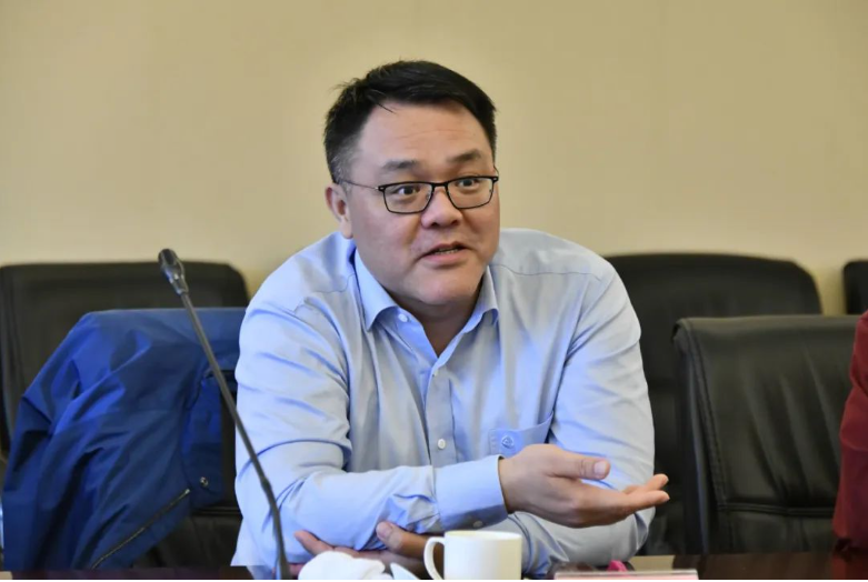 佐敦張家港公司與沙鋼是張家港的兄弟企業(yè)，都在向著更高質(zhì)量、更綠色環(huán)保方向發(fā)展，希望雙方加強(qiáng)互動(dòng)、反饋以及高層對(duì)話，在更多戰(zhàn)略層面上進(jìn)行合作，成為親密伙伴。