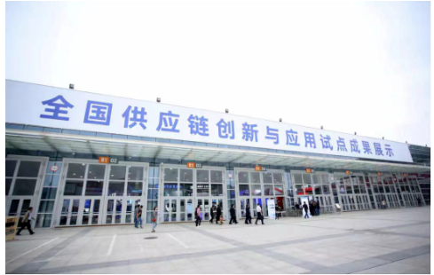 廈門國貿(mào)還曾與浙江天輪供應鏈管理有限公司聯(lián)合運營青島黃海橡膠廠項目，目前該項目據(jù)傳已經(jīng)停產(chǎn)。