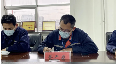 萬達(dá)集團(tuán)總裁助理、耐斯特炭黑公司董事長王敏要求，各部門、車間一是要把培訓(xùn)的內(nèi)容做好細(xì)化吸收、應(yīng)用掌握;二是要圍繞11月份的生產(chǎn)經(jīng)營做好規(guī)劃，確保做到成本最優(yōu)、效率最佳;三是要積極搶抓市場機(jī)遇，做好內(nèi)部管理提升;四是要全力做好精益成本管控體系的搭建。