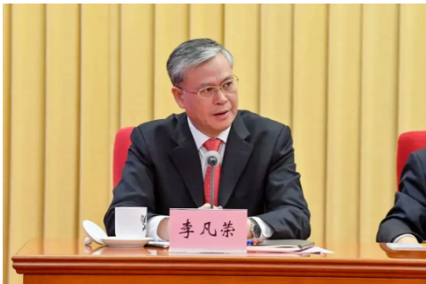 倍耐力總部董事長換人
