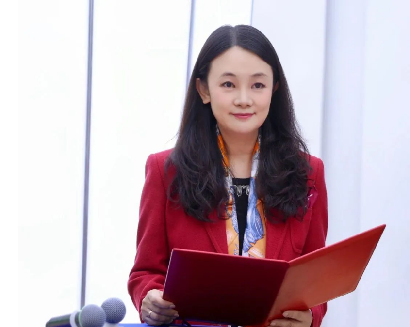 以此次500公里輸送帶供貨里程碑為契機(jī)，寶通必將持續(xù)修煉內(nèi)功，嚴(yán)格貫徹高可靠、零缺陷的大質(zhì)量觀，落實(shí)綠色化、智能化、一體化、全球化的新“四化”戰(zhàn)略，為更多的客戶(hù)提供更好的產(chǎn)品和更優(yōu)的服務(wù)。