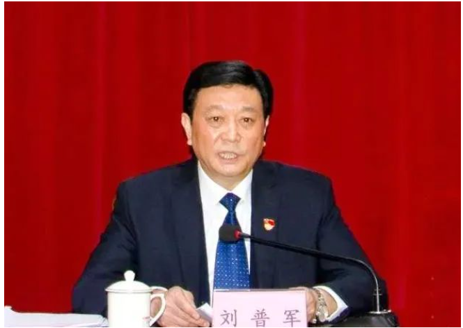 2023年1月劉普軍年滿60周歲，已經(jīng)正式退休，參加選舉并成為中國(guó)涂料工業(yè)協(xié)會(huì)第九屆理事會(huì)理事長(zhǎng)，即中國(guó)涂料工業(yè)協(xié)會(huì)會(huì)長(zhǎng)。