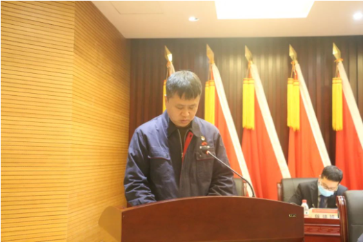 會議聽取審議了公司工會副主席姚衛(wèi)作的職代會閉會期間職工民主管理和集體合同執(zhí)行檢查情況報告。
