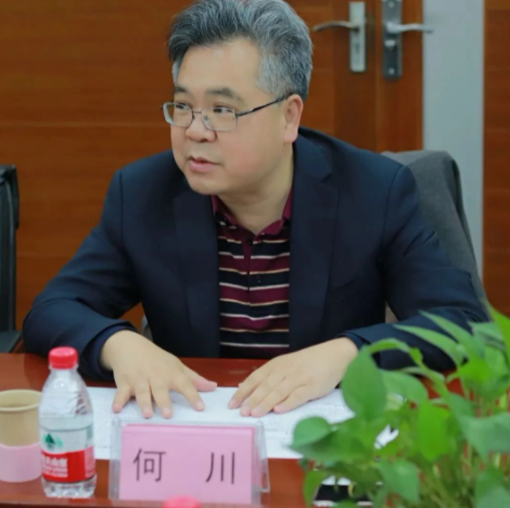 西南交通大學(xué)副校長何川表示，時(shí)代新材料有限公司作為行業(yè)領(lǐng)軍企業(yè)，擁有強(qiáng)大的產(chǎn)業(yè)落地能力，致力于研究高分子復(fù)合改性材料和減振降噪技術(shù)的工程化推廣應(yīng)用。通過本次校企合作，希望將科研成果與產(chǎn)業(yè)結(jié)合起來，為中國軌道交通事業(yè)的發(fā)展做出更多貢獻(xiàn)。