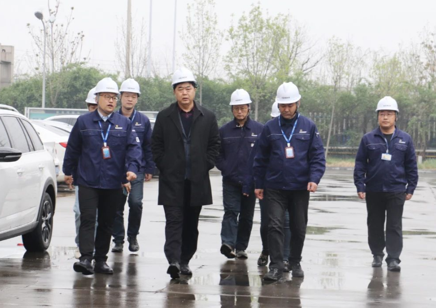 尚吉永主席視察耐斯特炭黑公司，強調(diào)“以利潤為中心”