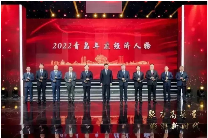 青島年度經(jīng)濟成就宣傳發(fā)布典禮在青島市廣播電視臺的800平米演播室隆重舉行。