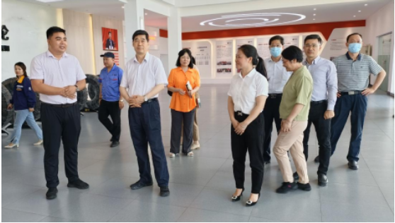 自治區(qū)政協(xié)副主席、民建廣西區(qū)委主委到新桂輪走訪調(diào)研