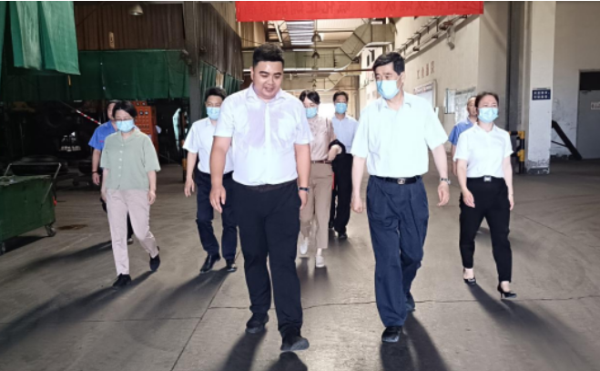 新桂輪公司副總經(jīng)理丁盛表示，作為備受重視的企業(yè)，他們感謝政府對公司工作的一貫支持。這次走訪交流對于新桂輪進一步拓展工作思路、提高生產(chǎn)經(jīng)營狀況具有積極的促進作用。丁盛相信，在各級領(lǐng)導的殷切關(guān)懷和幫扶指導下，新桂輪將能夠形成全面推進重點企業(yè)培育的強大合力，取得更好的發(fā)展，為桂林市經(jīng)濟的發(fā)展貢獻力量。