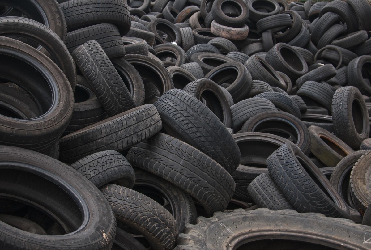 德國(guó)輪胎回收商Pyrum Innovations AG宣布與蘇伊士回收英國(guó)有限公司(Suez recycling and recovery UK Ltd)達(dá)成合作協(xié)議，計(jì)劃在英國(guó)興建首座報(bào)廢輪胎(ELT)熱解工廠。