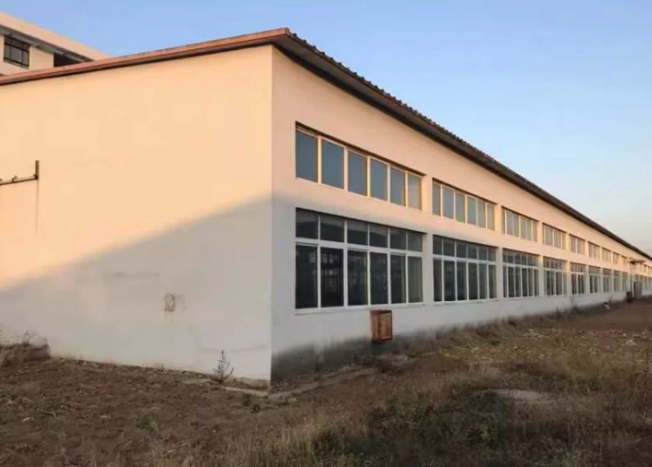 遼寧省分公司華融資產管理股份有限公司近日發(fā)布一則公告，宣布將于7月26日舉行一場公開拍賣活動。拍賣標的為遼寧萬來輪胎有限公司以物抵債的資產。