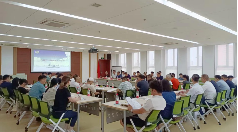 寧波涂裝協(xié)會(huì)六屆五次理事會(huì)于7月22日下午在寧波召開。