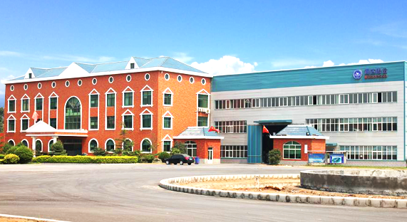 河南省工信廳宣布了2023年河南省制造業(yè)頭雁企業(yè)和重點(diǎn)培育企業(yè)的名單。在這份備受矚目的名單中，河南通達(dá)電纜股份有限公司脫穎而出，榮獲2023年河南省制造業(yè)頭雁企業(yè)的殊榮。