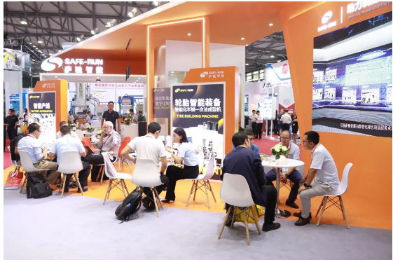 第二十一屆中國國際橡膠技術(shù)展覽會在上海浦東會展中心圓滿落幕。本次展會上，薩馳智能攜手高端智能輪胎裝備、核心智能物流裝備，以及胎胚物流、成品物流等智能產(chǎn)線和智慧工廠一站式物流解決方案亮相，吸引了眾多參展嘉賓的關(guān)注。