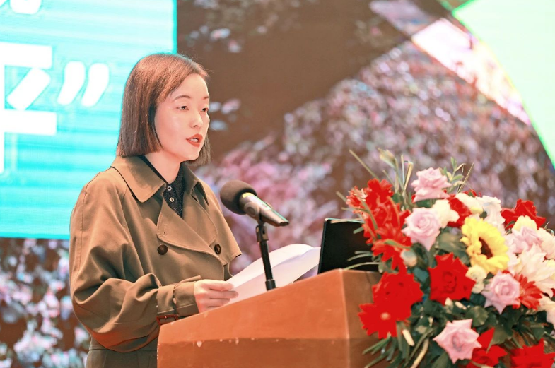 安順市投資促進(jìn)局局長(zhǎng)王俐發(fā)表了熱情洋溢的致辭。