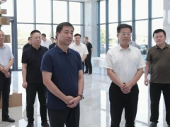 東營(yíng)市副市長(zhǎng)梁潤(rùn)生調(diào)研廣饒橡膠輪胎產(chǎn)業(yè)